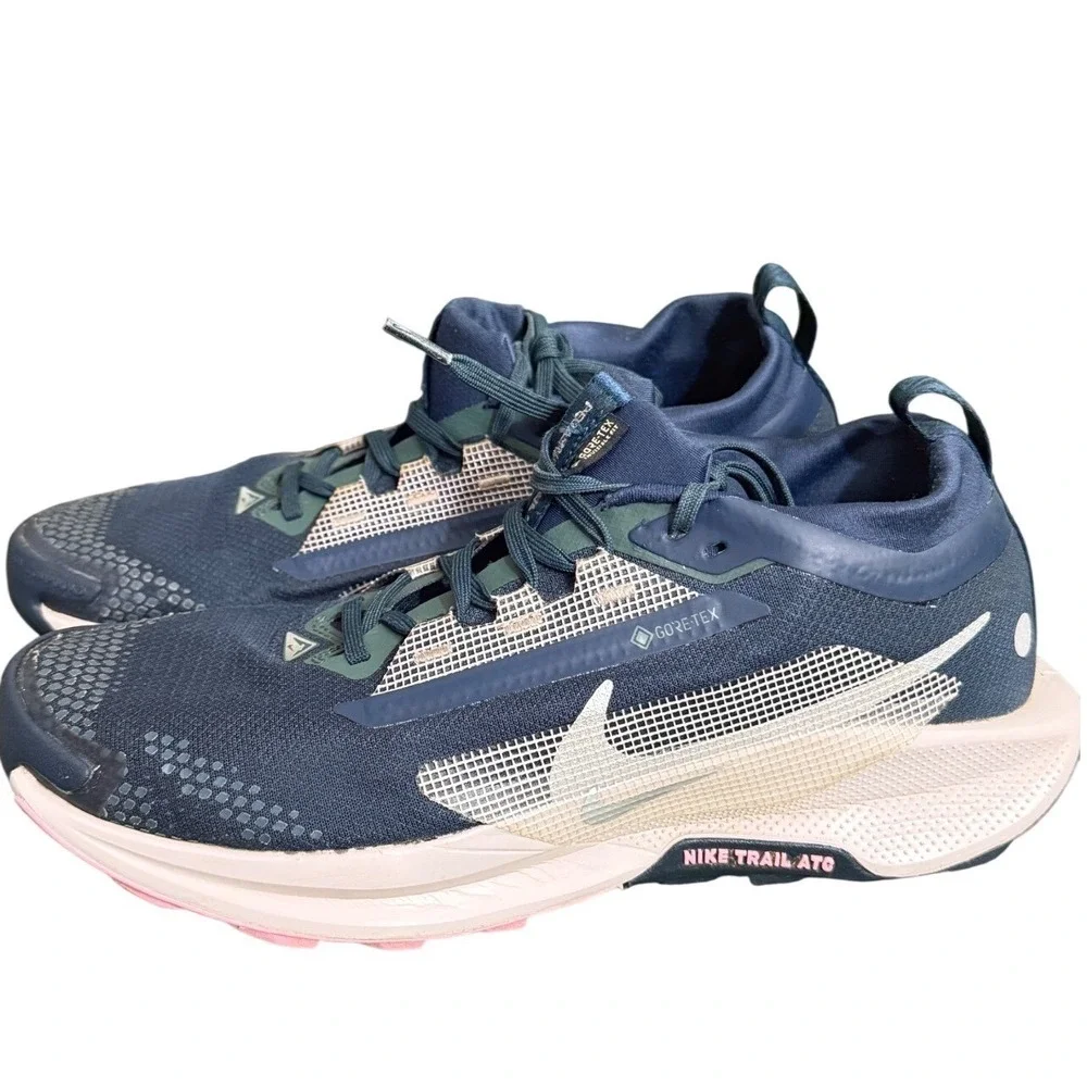 Nike Pegasus Trail 5 GORE-TEX Running Shoes Armory Navy Trekking Womens Size 9.5